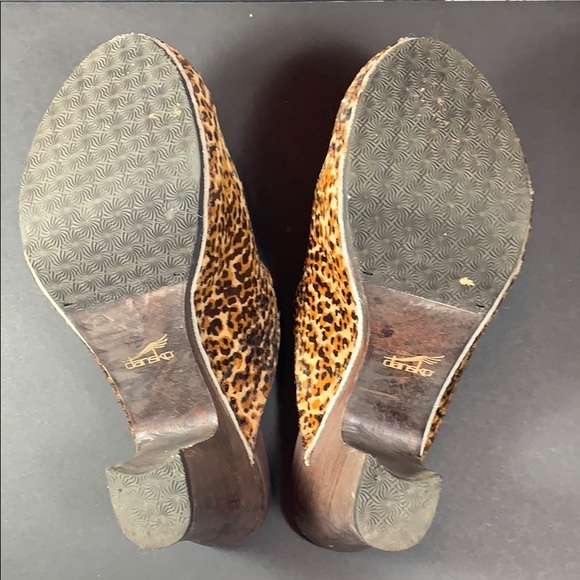 Dansko Rae Leopard Pony clogs/mules - Picture 8 of 12